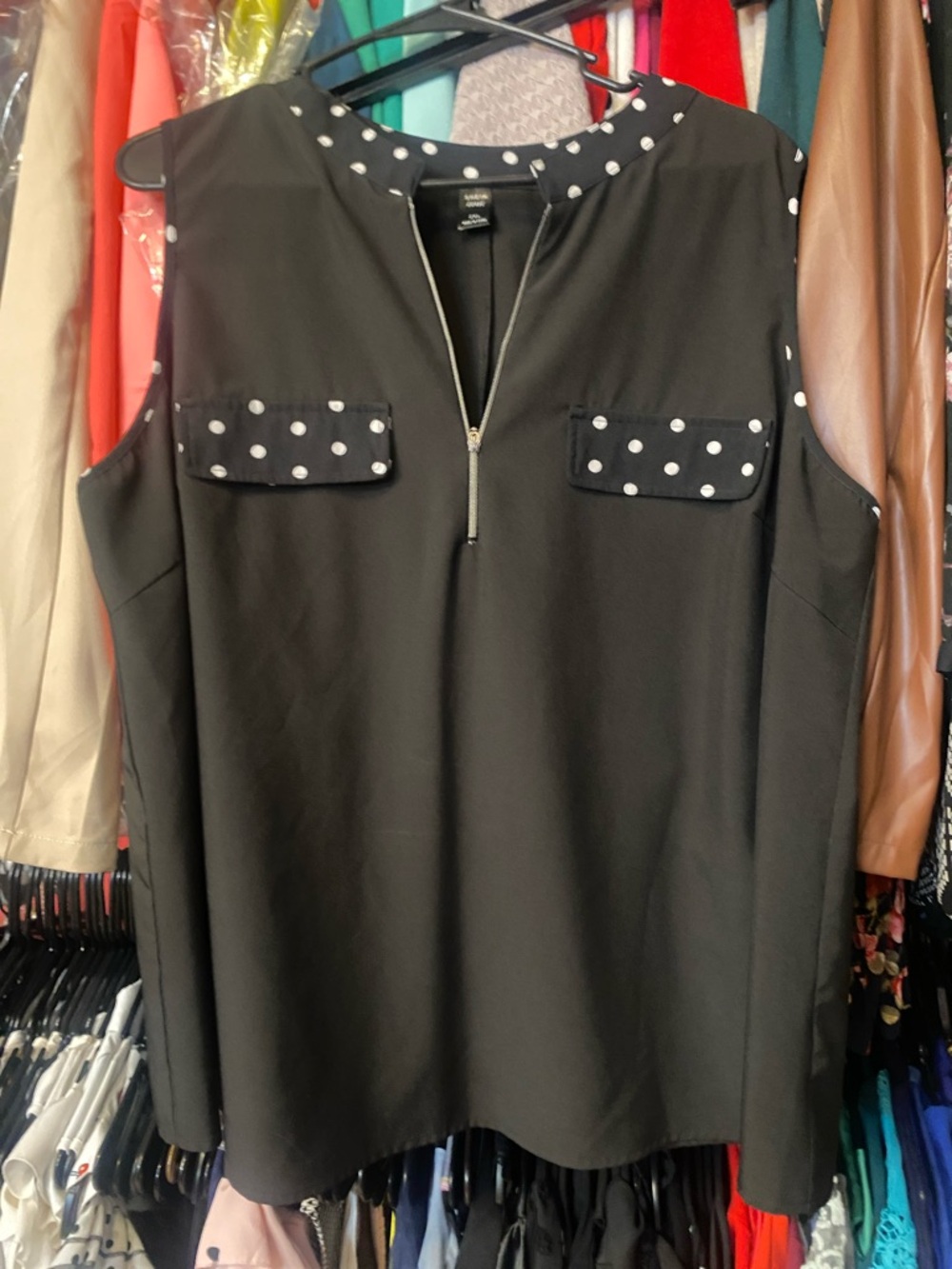 SHEIN Black Sleeveless Polka Dot Trim Zip Front Tank Top
